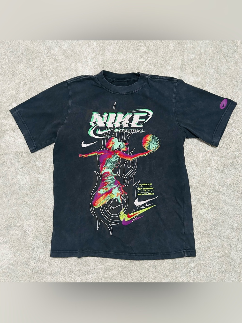 Nike Basketball WNBA Inspired Graphic Tee Men’s XS Loose Fit Washed Black